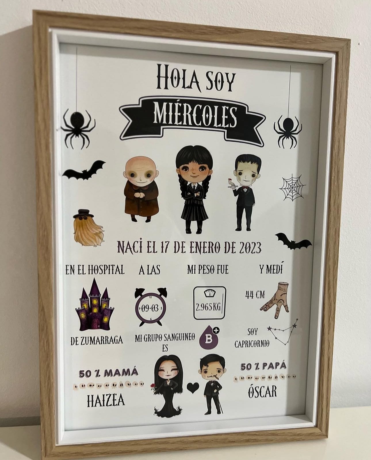Lámina personalizada natalicio bebé "Miércoles Familia Addams"
